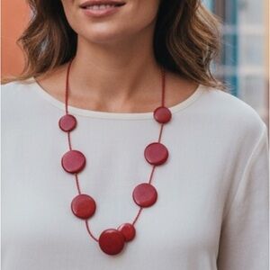 🚨 Elegant Red Beaded Necklace